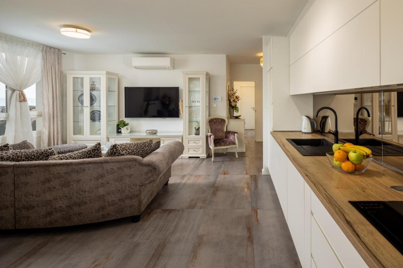 Luxury Apartment Azure Сплит Экстерьер фото